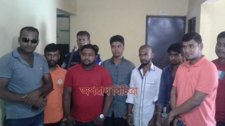 সোনারগাঁওয়ে গার্মেন্টস কর্মী গণধর্ষণের শিকার, আটক-৫