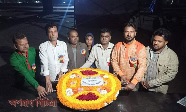 জাতীয় সাংবাদিক ক্লাবের উদ্যোগে মহান বিজয় দিবস পালিত হয়েছে