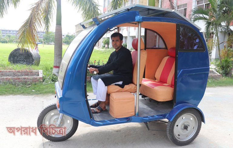 বিশ্ববিদ্যালয়ের শিক্ষক সৌরশক্তিচালিত গাড়ি বানালেন