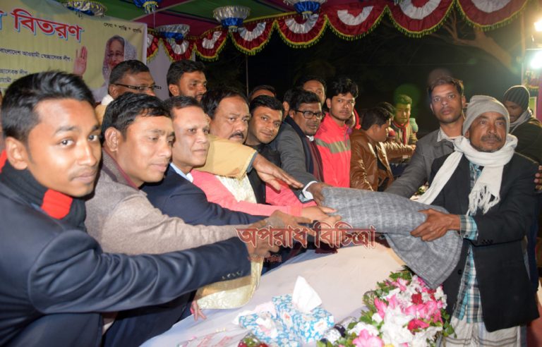 রংপুরে স্বেচ্ছাসেবকলীগের উদ্যোগে সংবর্ধনা ও শীতবস্ত্র বিতরণ