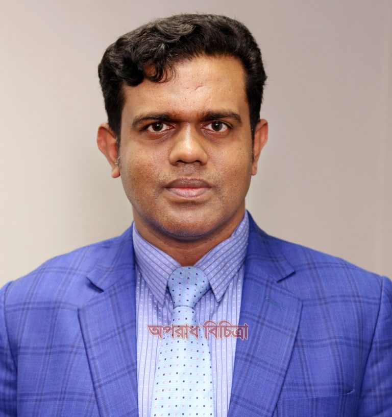মোহাম্মদ হাবিবুর রহমান যুক্তরাষ্টের একই প্রতিষ্ঠান থেকে ডিগ্রী অর্জন করেন