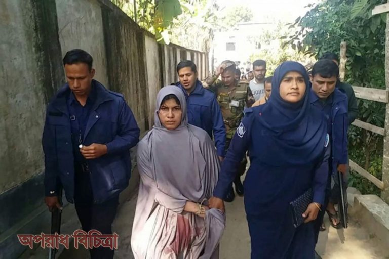 সৎ মায়ের ছুরিকাঘাতে মৃত্যুর সাথে পাঞ্জা লড়ছে ফারজান আহাম্মেদ