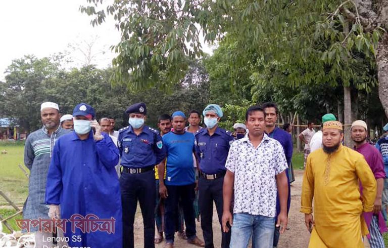 চুনারুঘাটে মাদক কারবারিদের চুরিকাঘাতে নিহত রাব্বির বাড়ীতে  হবিগঞ্জের এসপি মোহাম্মদ উল্যাহ