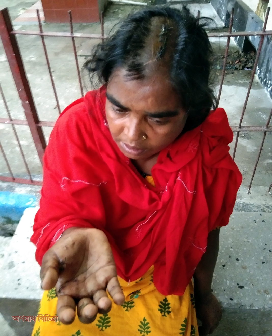 কিশোরগঞ্জেবুলুগংএরহাতেনার্গিসকেপিটিয়ে হত্যার চেষ্টা