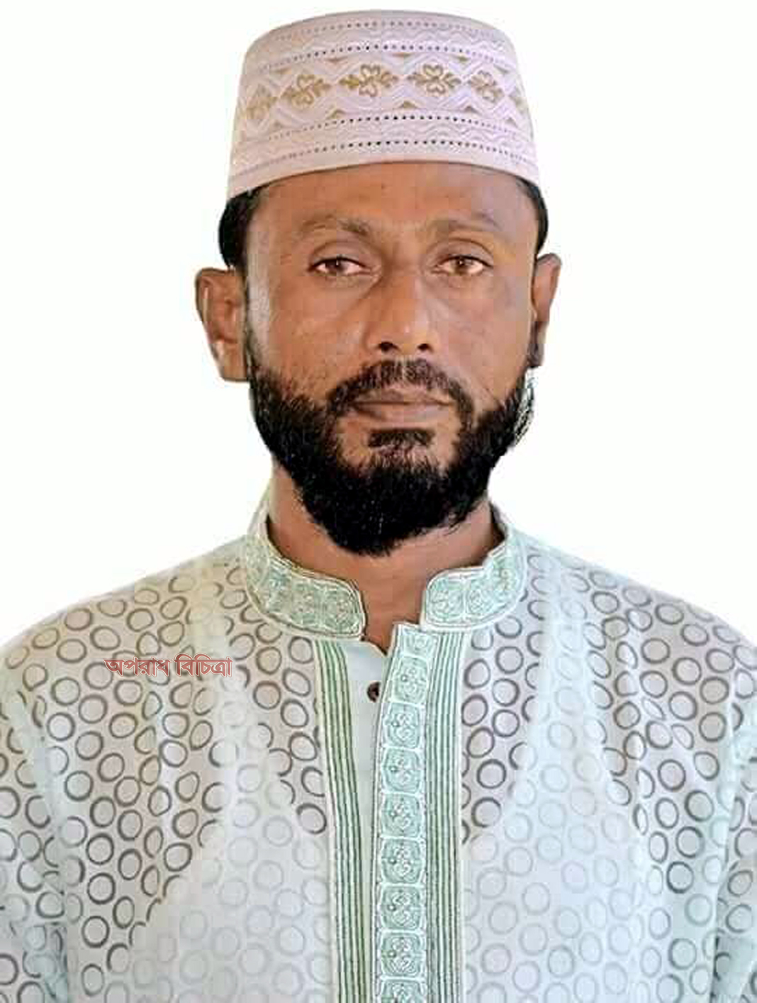 কুয়াকাটার লতাচাপলি ইউপি চেয়ারম্যানকে স্ব-শরীরে আদালতে তলব