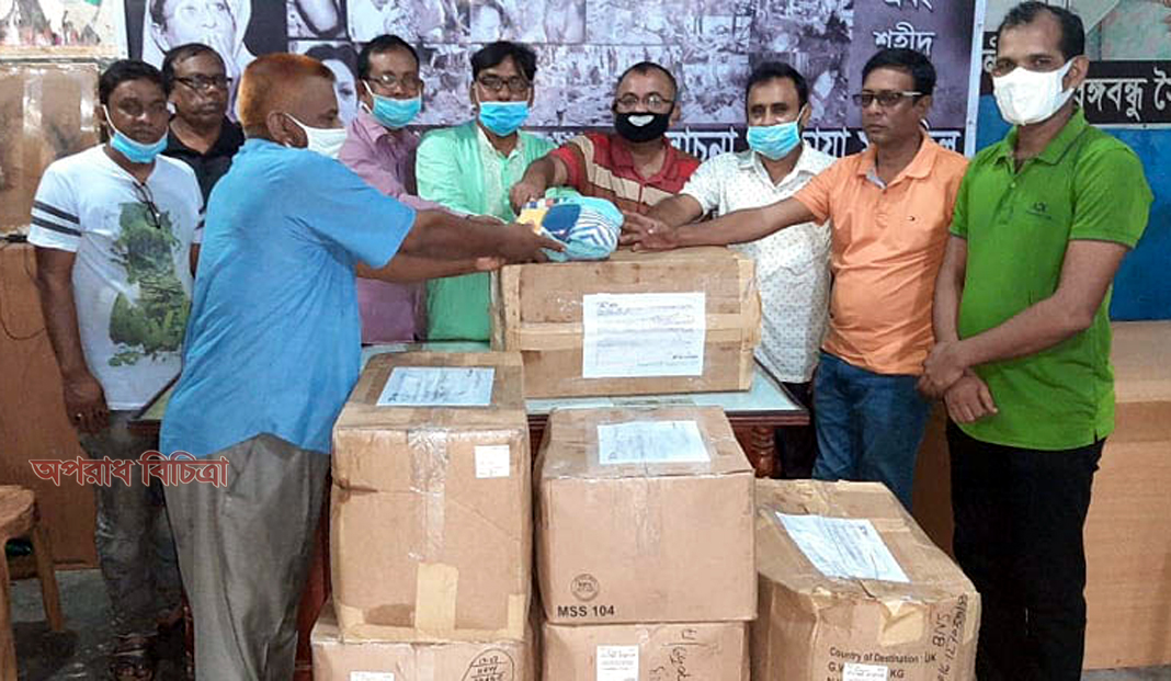 পররাষ্ট্র প্রতিমন্ত্রীর আবারও ২৬ হাজার মাস্ক বিতরণ