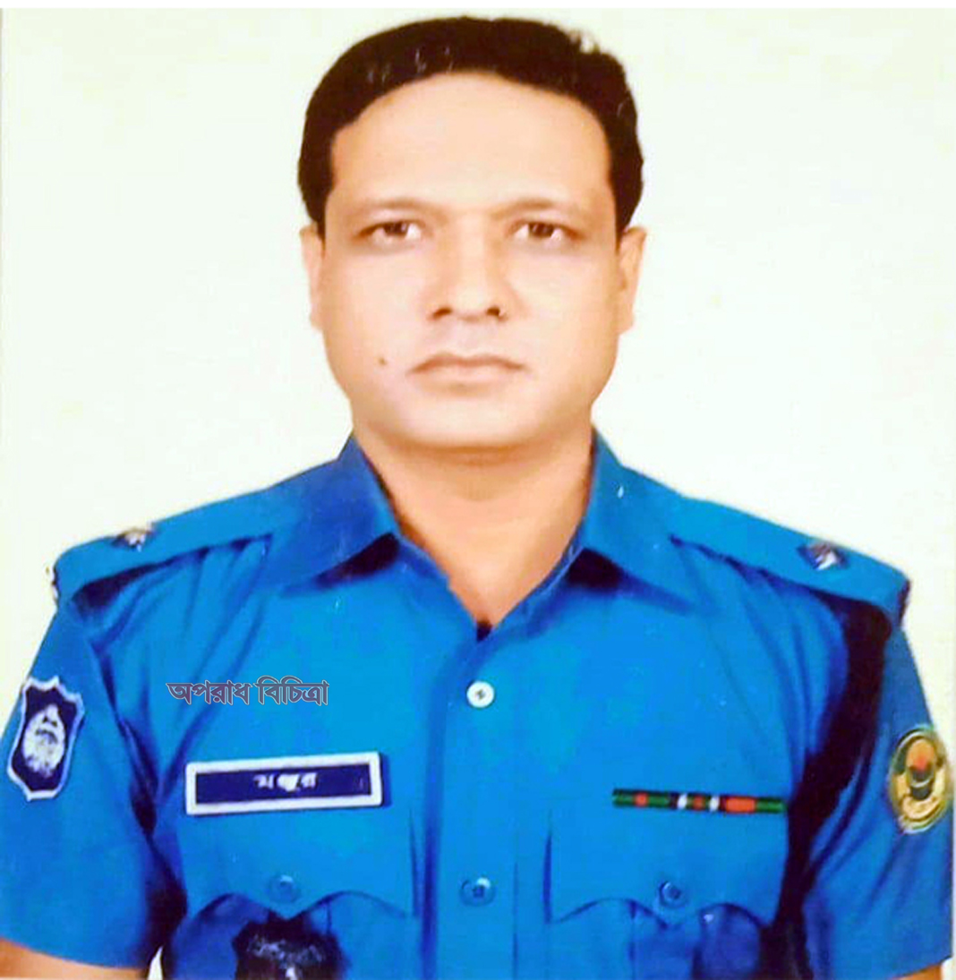 ‘‘সি এম পি’র ট্রাফিক বিভাগের চৌকস অফিসার পতেঙ্গার টি আই মনজু’’