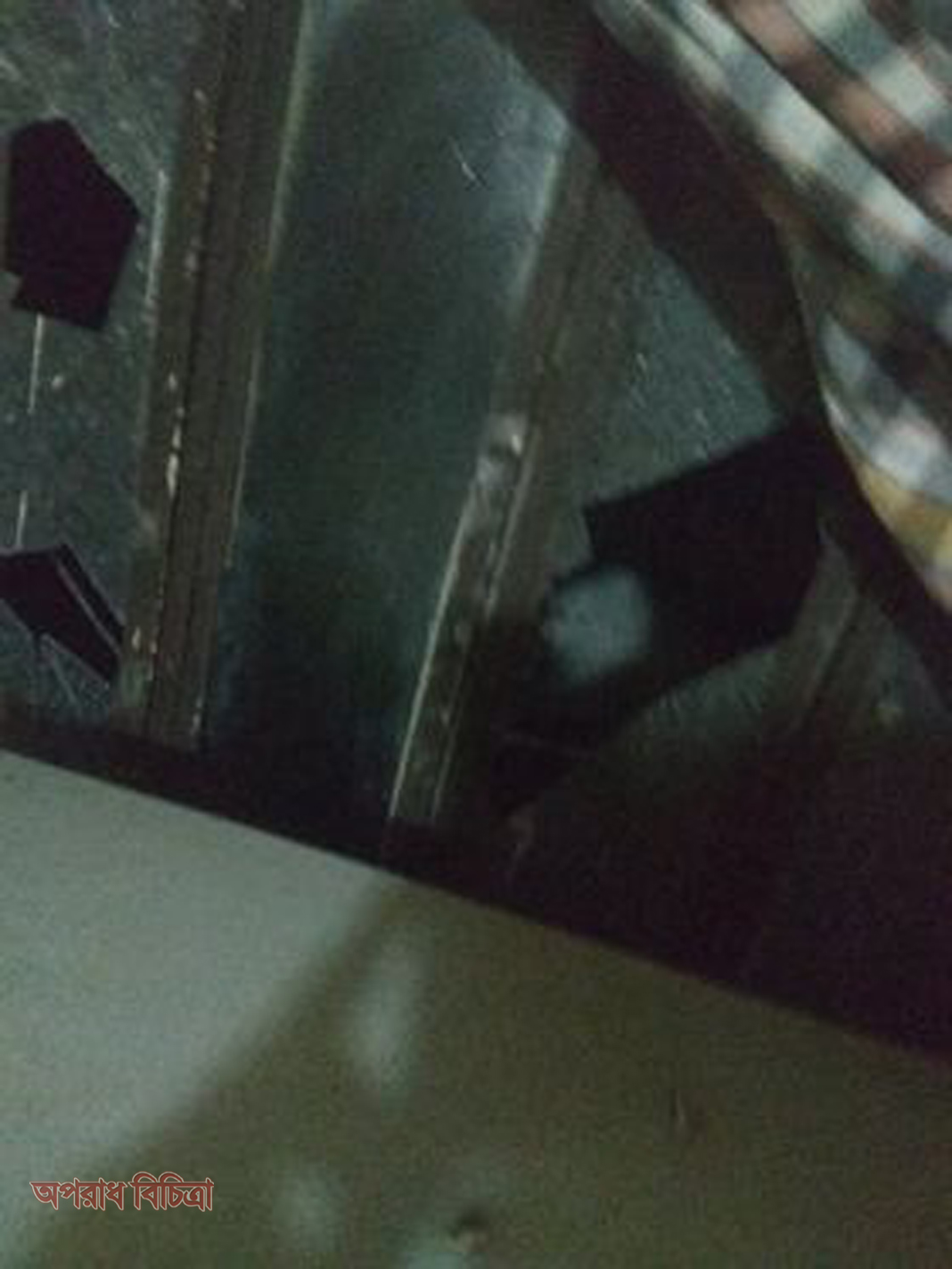 হঠাৎ গভীর রাতে সংবাদকর্মির বাসায় হামলা কেন ?