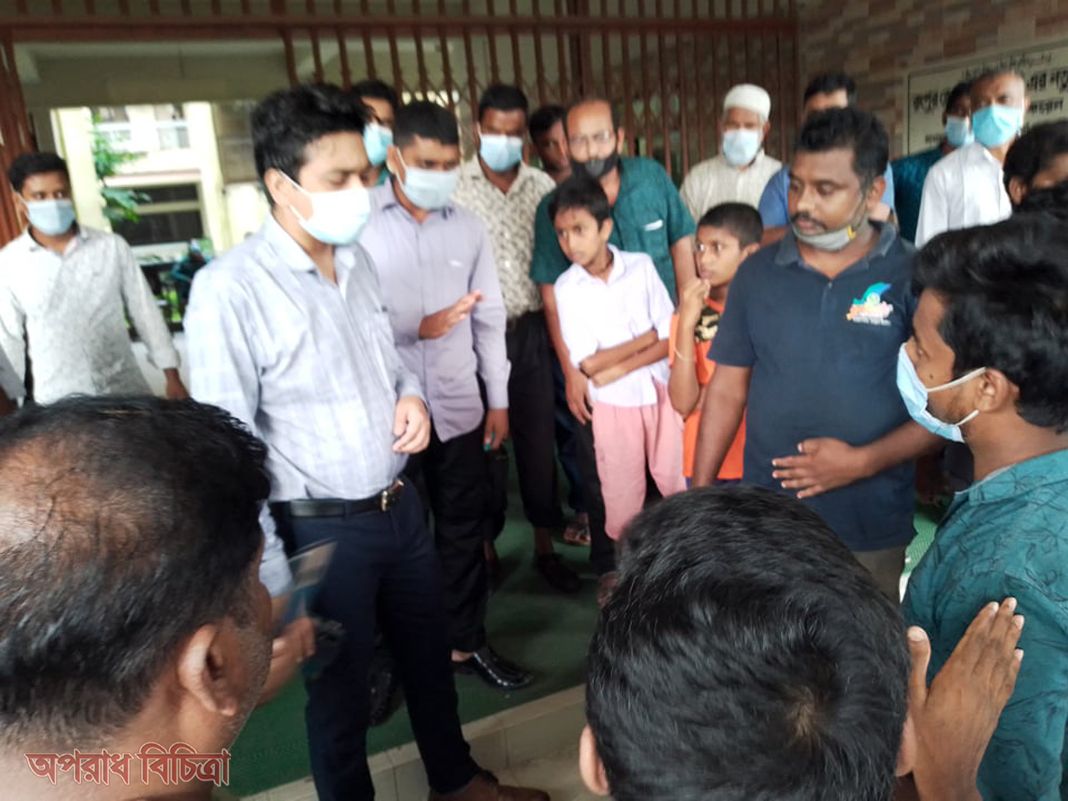 বন্যার ২৪ ঘন্টা পার হলেও আশ্রয় কেন্দ্র ও ত্রাণ পাইনি হরিজন স¤প্রদায়
