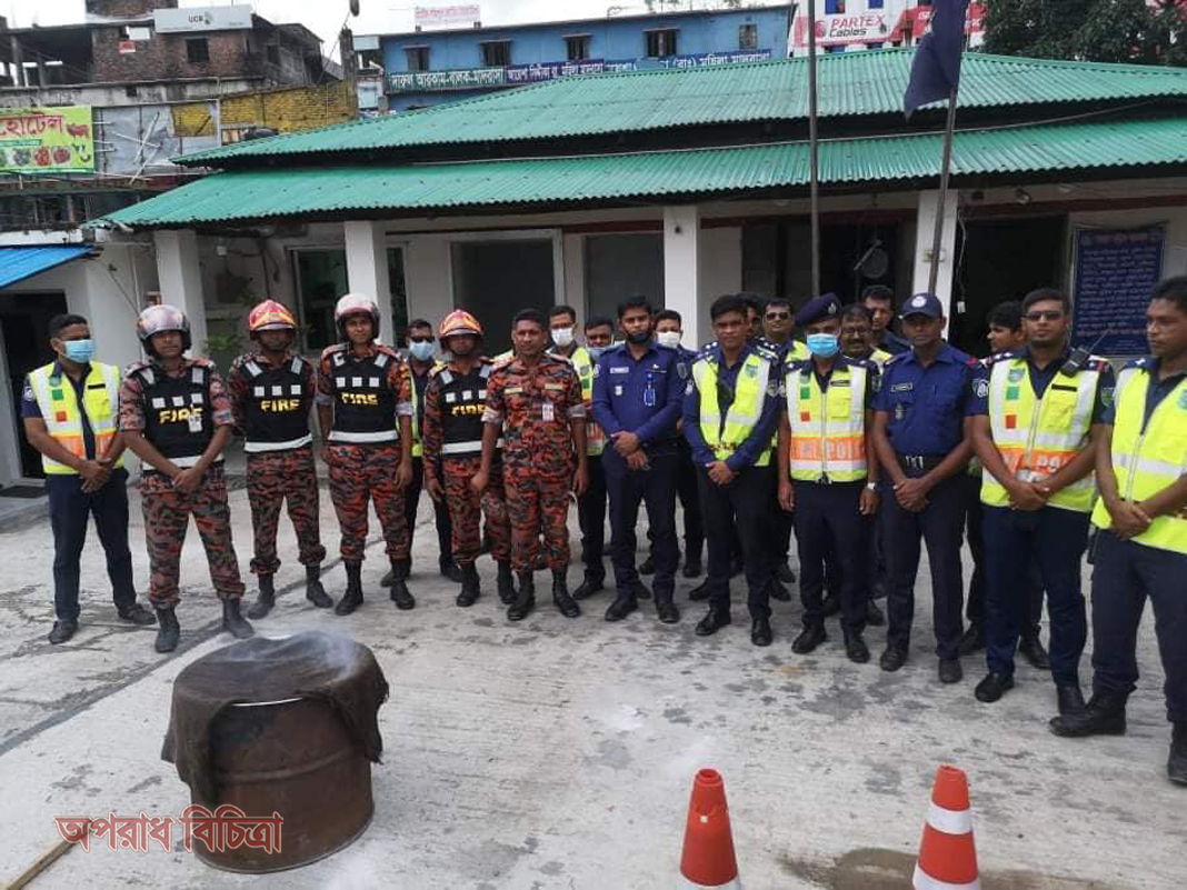 কাচঁপুর হাইওয়ে থানা চত্বরে বাৎসরিক অগ্নি নির্বাপন মহড়া অনুষ্ঠিত
