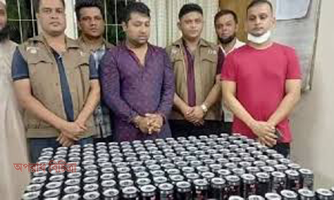 যুবলীগ নেতার বাড়ি থেকে ২৫০ ক্যান বিদেশি বিয়ার জব্দ, গ্রেফতার যুবলীগ নেতাক