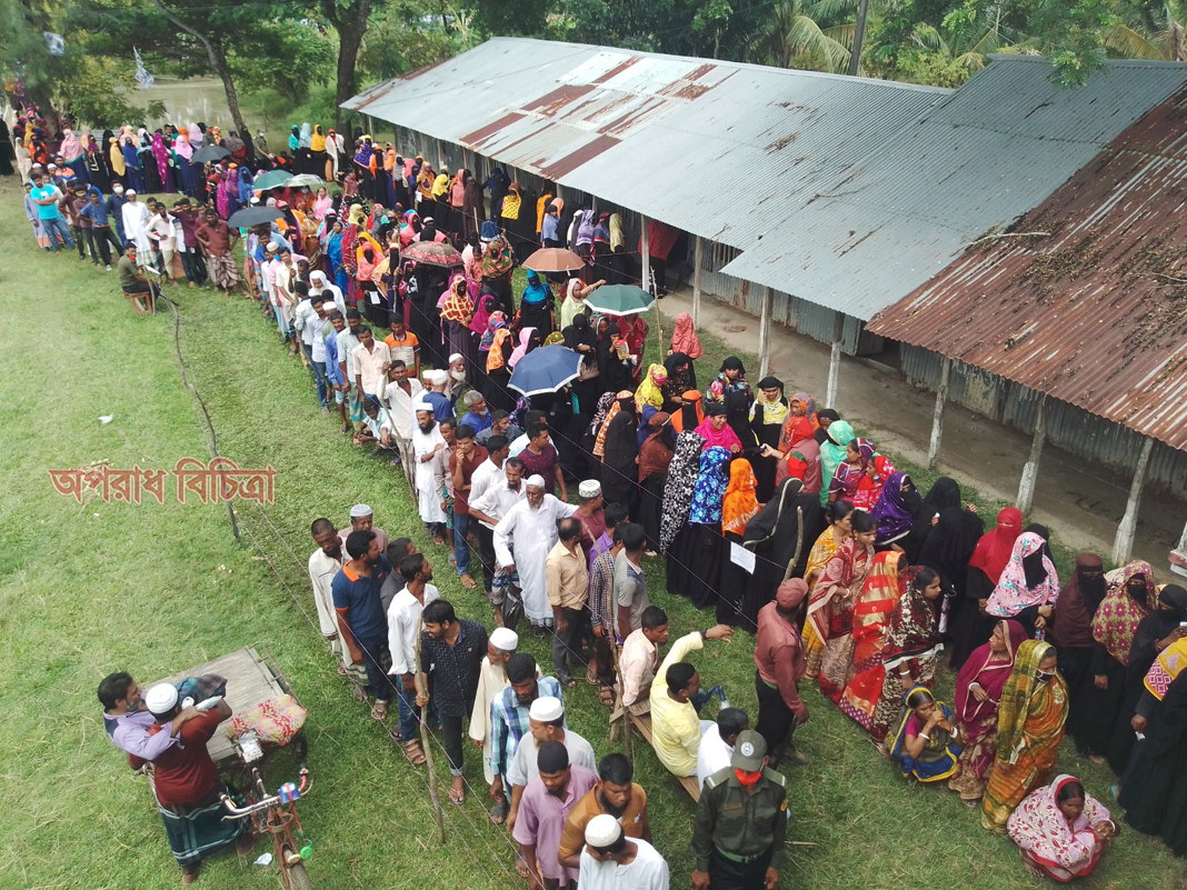উৎসব মুখর পরিবেশে অনুষ্ঠিত হয়েছে  মহিপুর ইউপি নির্বাচন