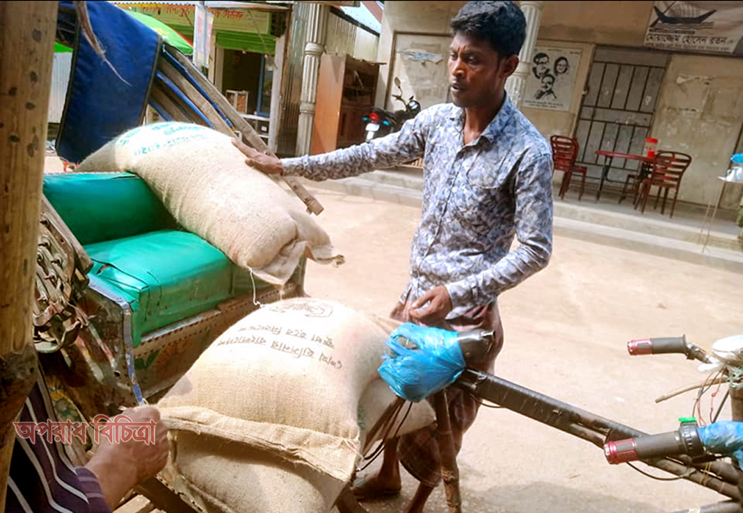 তাহিরপুরে ত্রাণের চাল আটক,একদিন পর সমাধান