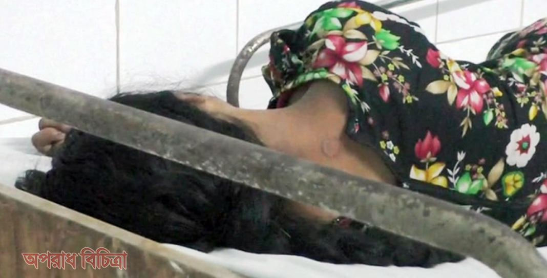 মুখে গামছা বেঁধে ভাতিজিকে ধর্ষণ