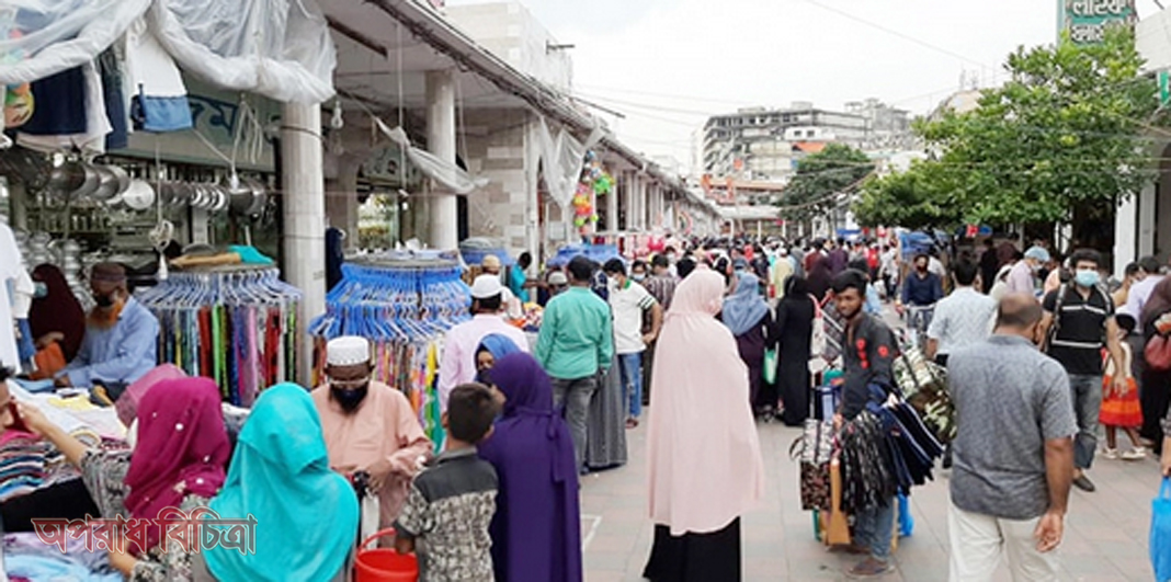 করোনা সংক্রমণ ফের বাড়ছে, স্বাস্থ্যবিধি মানার বালাই নেই!