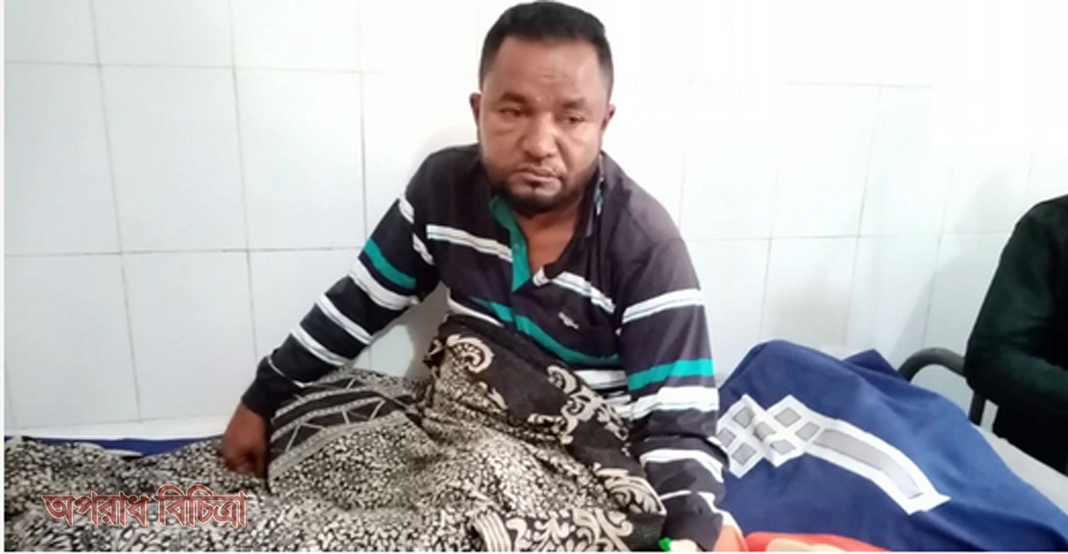 সাবেক মেয়রের ওপর সন্ত্রাসী হামলা