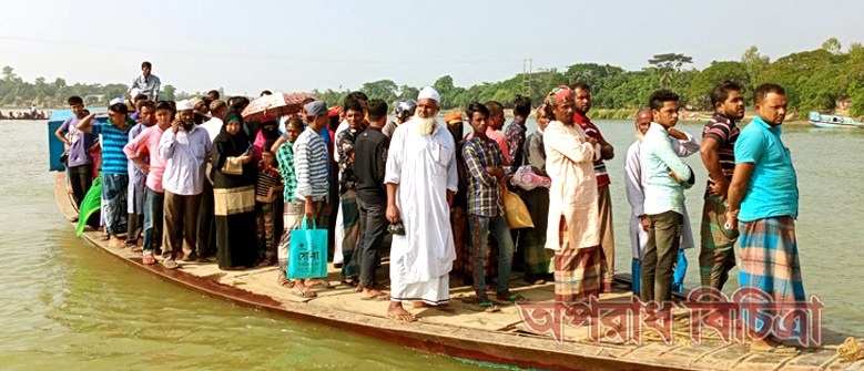 জামালগঞ্জের সুরমা নদীতে সেতুর জন্য সীমাহীন দূর্ভোগ