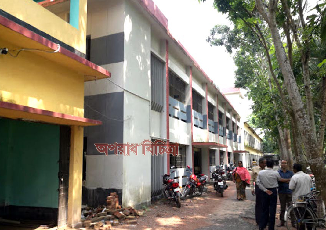 কলারোয়ায় শেখ আমানুল্লাহ কলেজ নিয়ে রাজনীতি কলেজ সভাপতি সহ ৯জনের বিরুদ্ধে মামলা