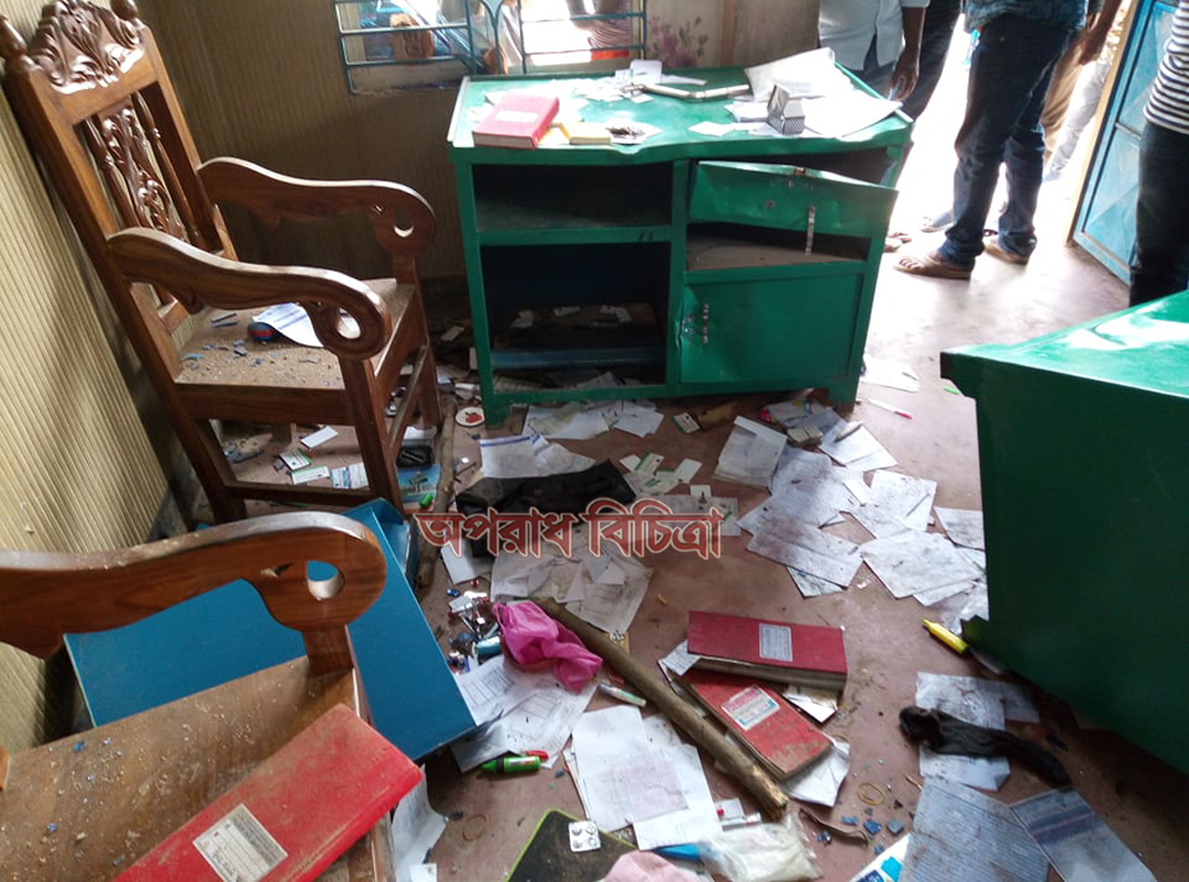 নোয়াখালীর বেগমগঞ্জে মধ্যরাতে ইটভাটায় হামলা ভাংচুর লুটপাট