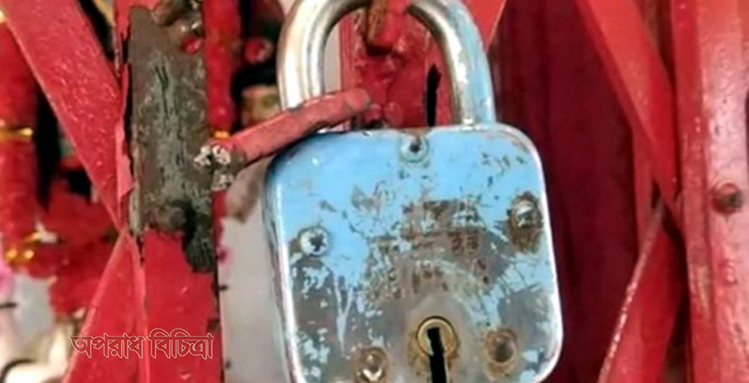 তালা ভেঙে একরাতে ৫ দোকানে চুরি