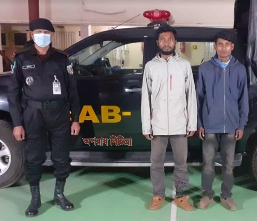 যাত্রাবাড়ীতে র‌্যাবের অভিযান : ফেনসিডিলসহ আটক ২