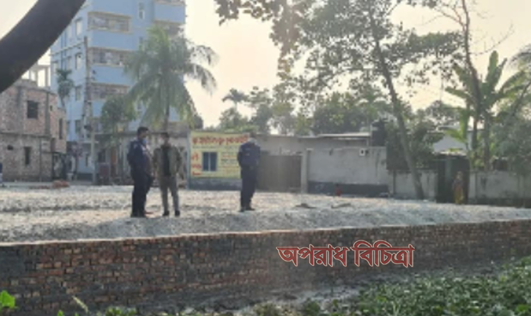 সিদ্ধিরগঞ্জে আদালতের নির্দেশ অমান্য করে রাজু বাহিনীর বালু ভরাট