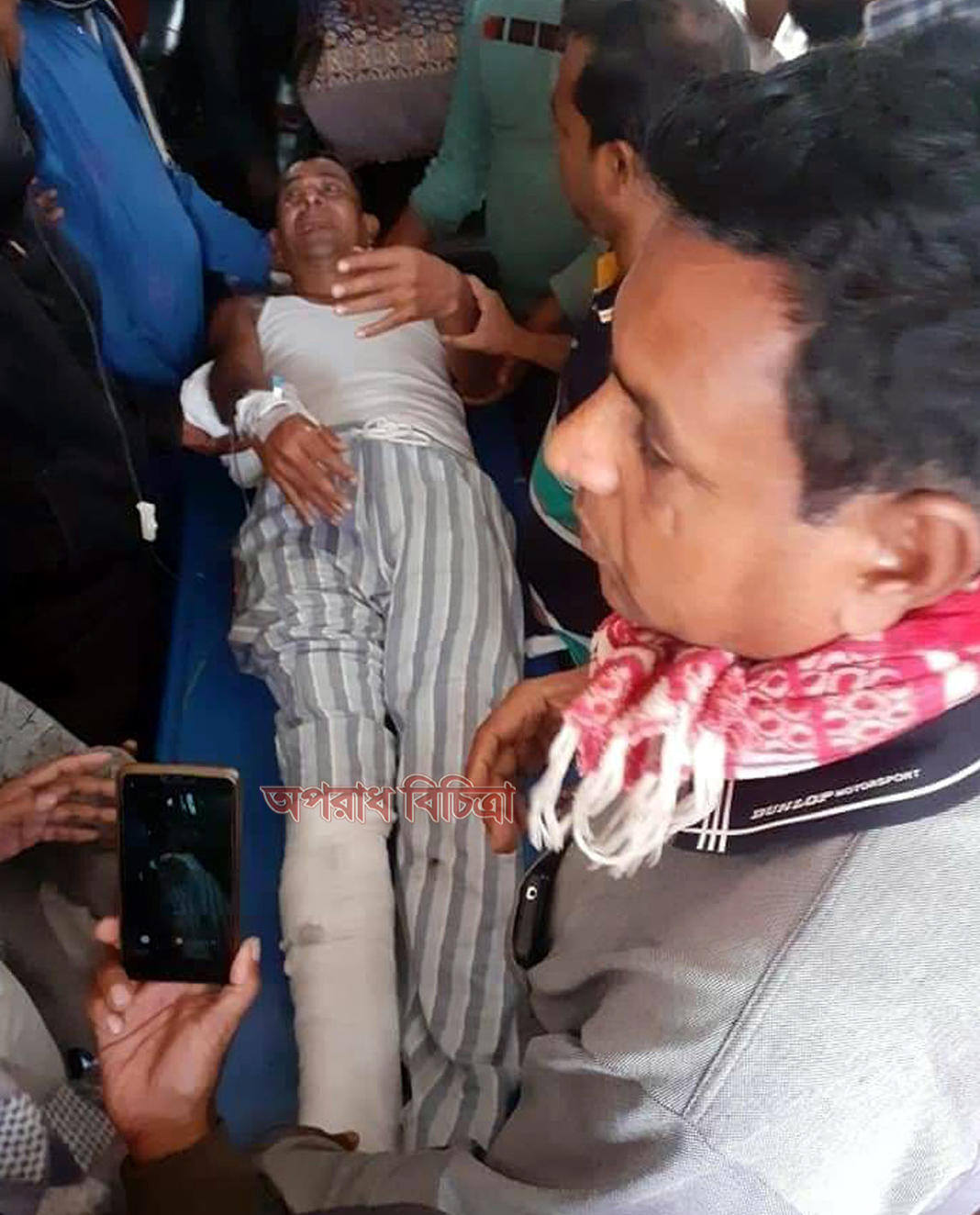 কলাপাড়ায় সড়ক দুর্ঘটনায় ইউপি চেয়ারম্যান গুরুতর আহত