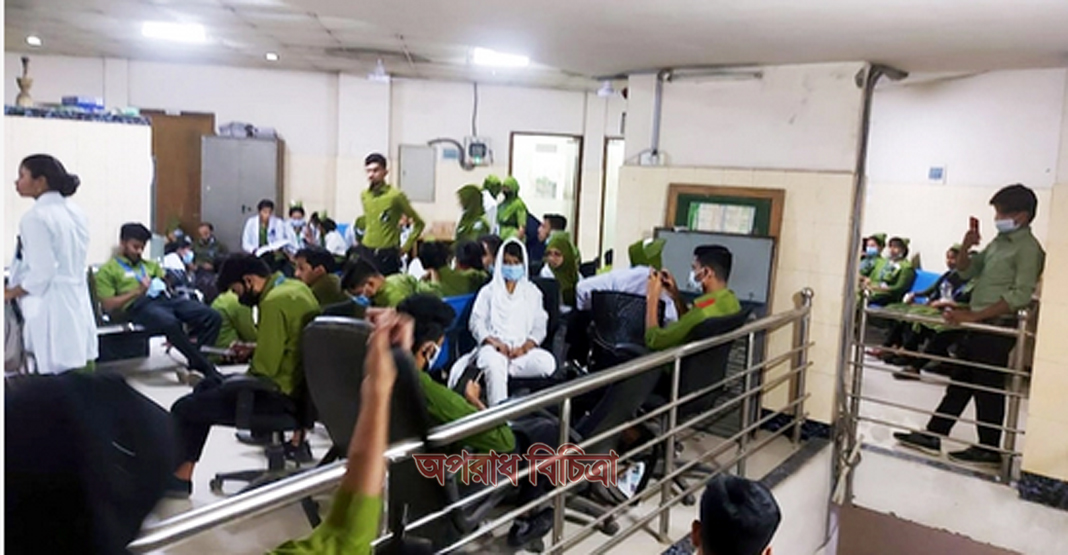 তিন দফা দাবিতে বেকার নার্সদের অবস্থান ধর্মঘট