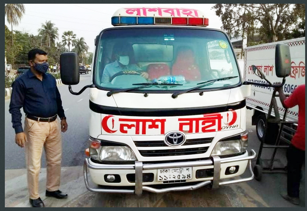 প্রস্তুত এম্বুলেন্স : আসছে মওদুদ আহমদের মরদেহ
