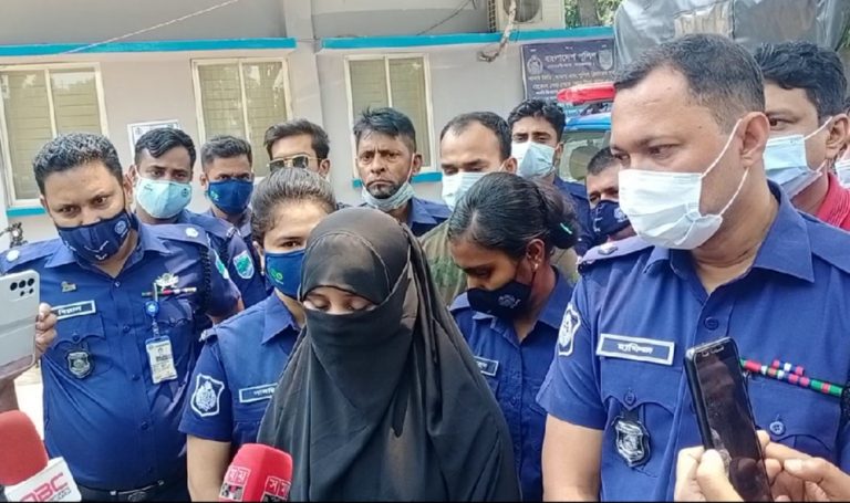 হেফাজত নেতা মামুনুলের বিরুদ্ধে কথিত স্ত্রী ঝর্ণার ধর্ষণ মামলা
