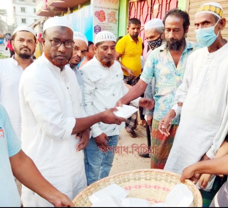 নাসিক ৬ নং ওয়ার্ডে জাফরাত এন্টারপ্রাইজের উদ্যোগে মাস ব্যাপি ইফতার বিতরণ