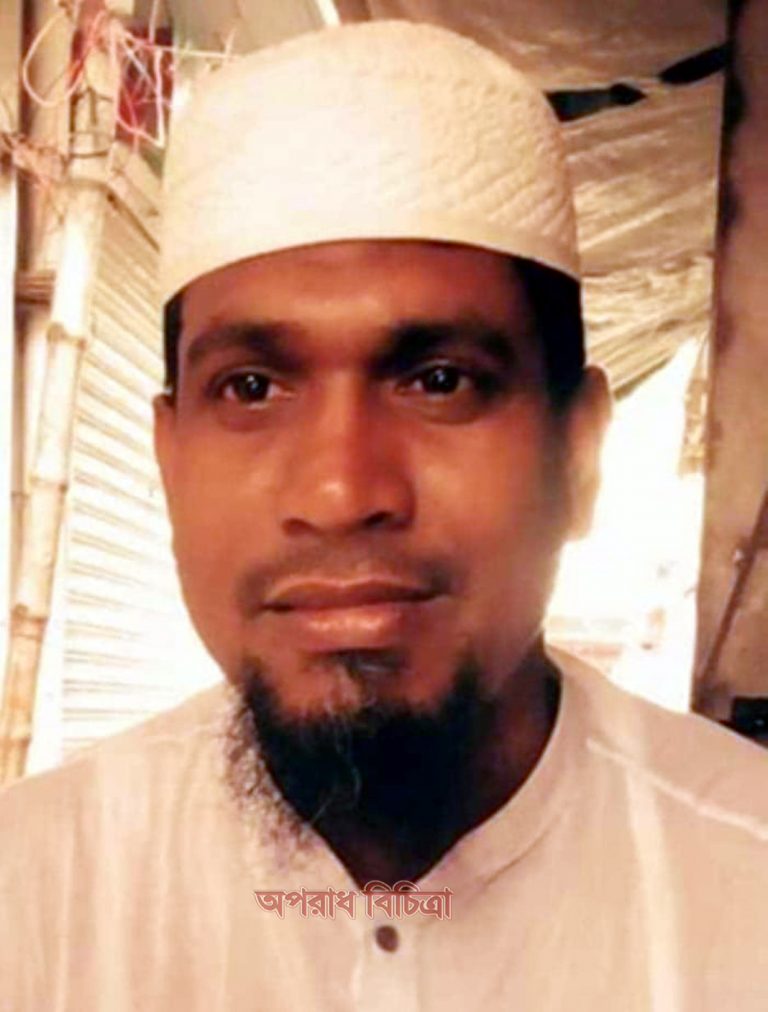 কড়াইল বস্তিতে গ্যাস বিদ্যুৎ পানি চোর সিন্ডিকেটের হোতা একাধিক মামলার আসামী মঞ্জুল হকের ছদ্মবেশী রাজনীতি
