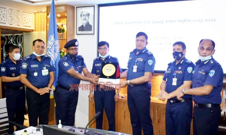 লক্ষ্মীপুর মডেল থানার ওসি জসিম উদ্দিন চট্টগ্রাম রেঞ্জে শ্রেষ্ঠ নির্বাচিত
