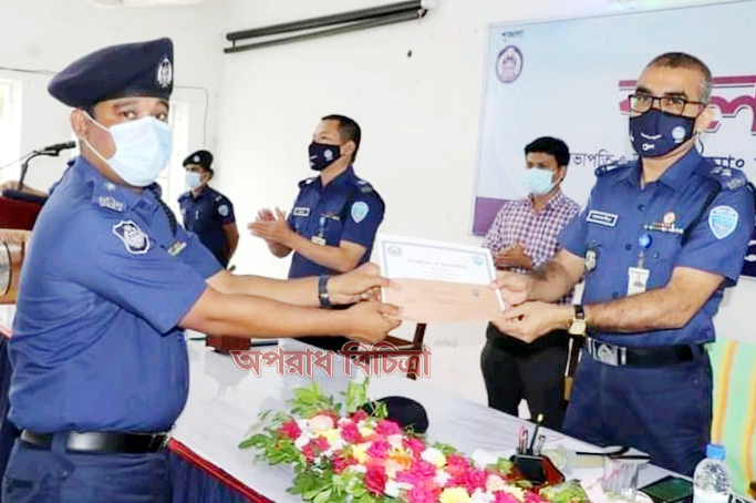 আনোয়ারুল ইসলাম নির্বাচিত হলেন জেলার শ্রেষ্ঠ ওসি