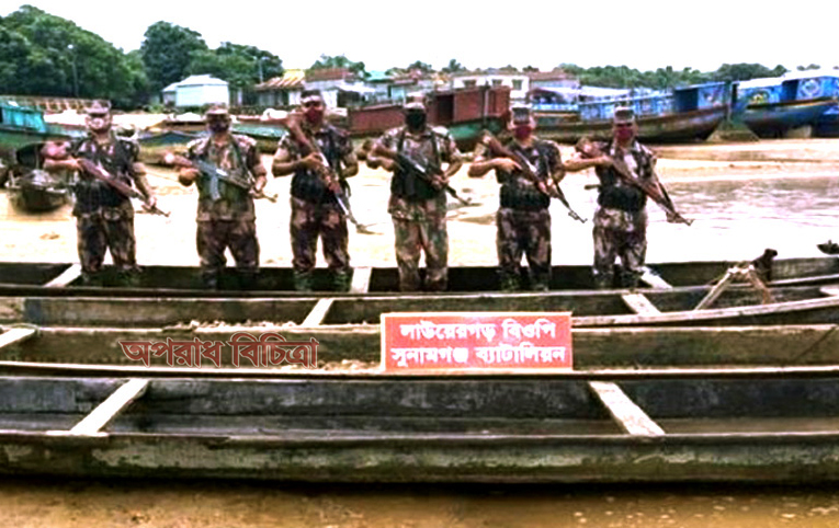 তাহিরপুর সীমান্তে অবৈধ পাথর ও কয়লাসহ ঠেলাগাড়ি-নৌকা আটক