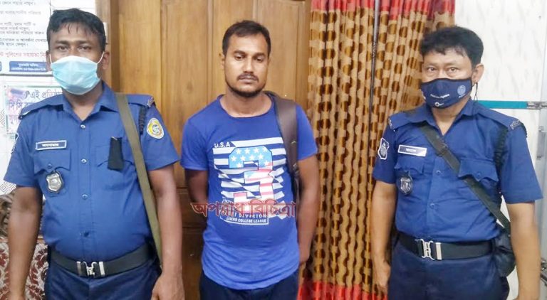 কুয়াকাটায় ইয়াবাসহ দুই মাদক ব্যবসায়ী আটক