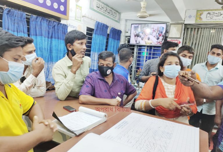স্বাস্থ্যবিধি না মানায় কুয়াকাটায় ৫৮ হাজার টাকা জরিমানা