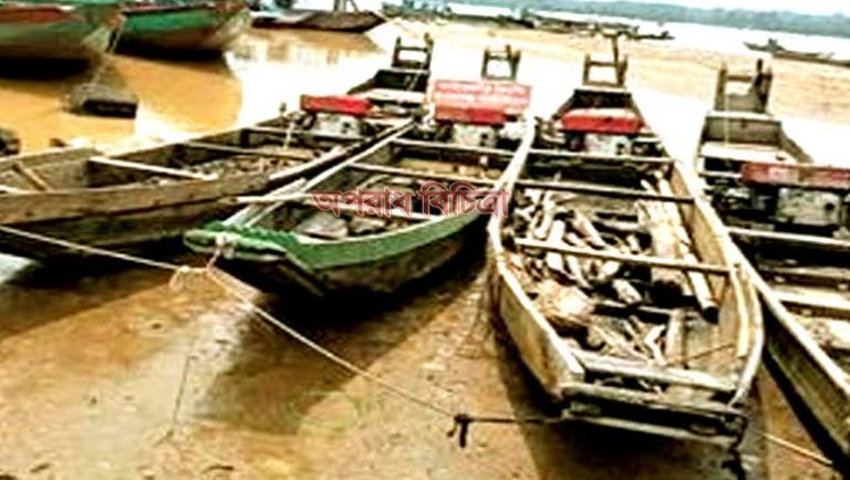 তাহিরপুরে নৌকা ও গাড়িসহ পাথর আটক