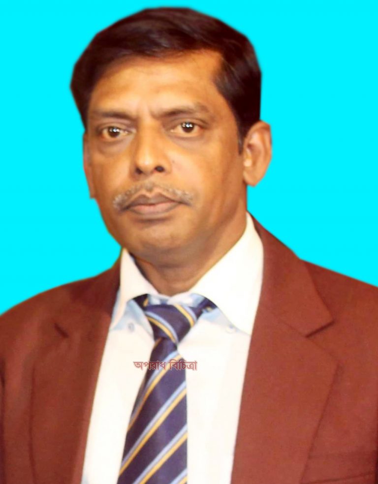 বোমার স্প্লিন্টারে ক্ষতবিক্ষত একুশ আগস্ট