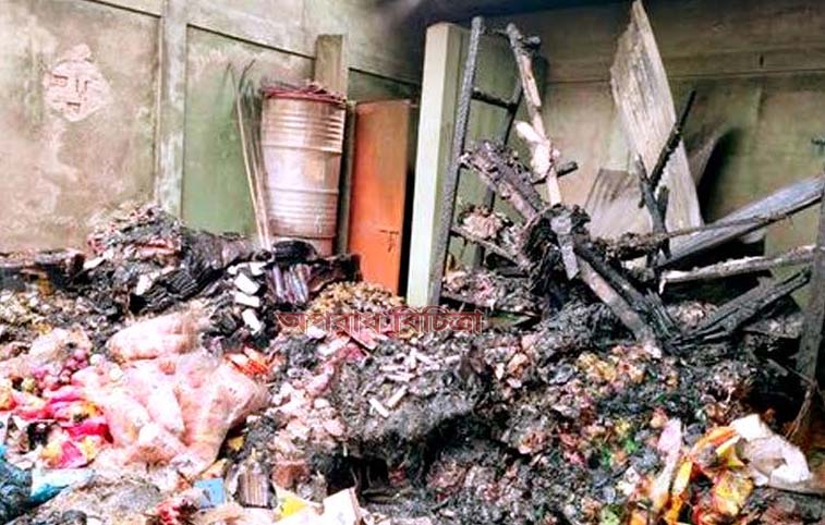 সুনামগঞ্জে ভয়াবহ অগ্নিকান্ডে ২০ লক্ষ টাকার ক্ষয়ক্ষতি