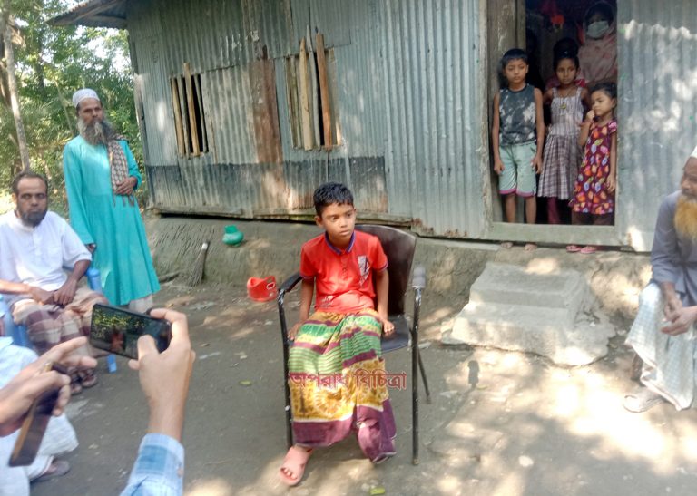 তালতলীতে নয় বছরের শিশু  নির্যাতনের শিকার সুবিচার চায় পিতা