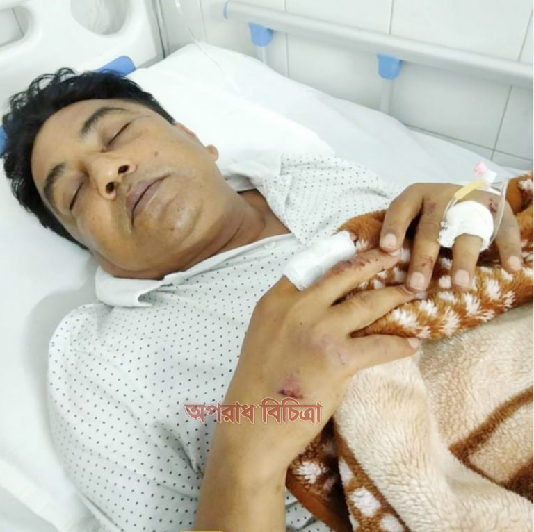 ঢাকার ধামরাইয়ের সুয়াপুর ইউনিয়ন পরিষদ (ইউপি) নির্বাচনে আওয়ামী লীগের প্রার্থী কফিল উদ্দিনের কর্মীদের সঙ্গে সংঘর্ষে বর্তমান চেয়ারম্যান ও স্বতন্ত্র প্রার্থী সোহরাব হোসেনসহ উভয় পক্ষের কমপক্ষে ২৪ জন সমর্থক আহত হয়েছেন