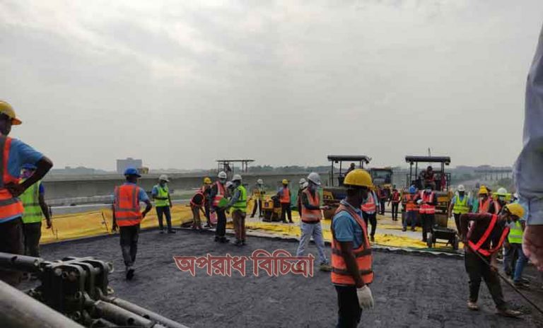 পদ্মা সেতুতে কার্পেটিং শুরু