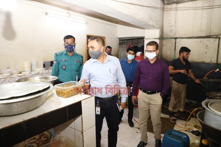 ঢাকা মহানগরসহ দেশের ৩1টি জেলায় বাজার তদারকি কার্যক্রম পরিচালনা করা হয়