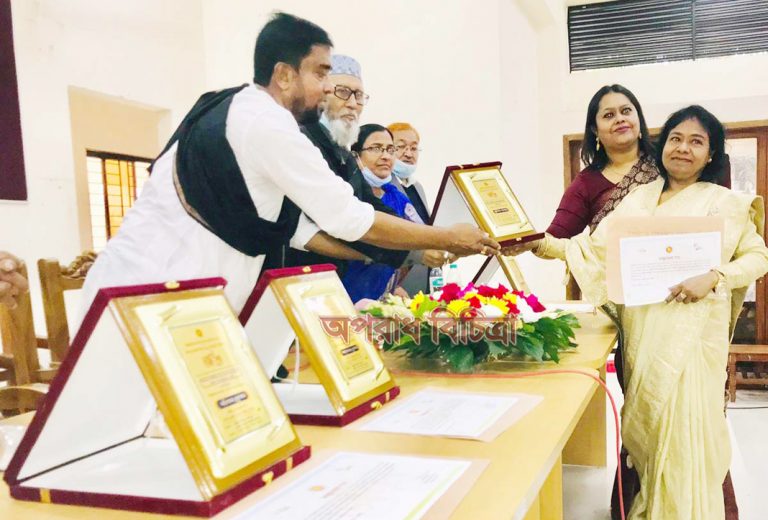 উজিরপুরে আন্তর্জাতিক নারী নির্যাতন প্রতিরোধ ও বেগম রোকেয়া দিবস পালিত