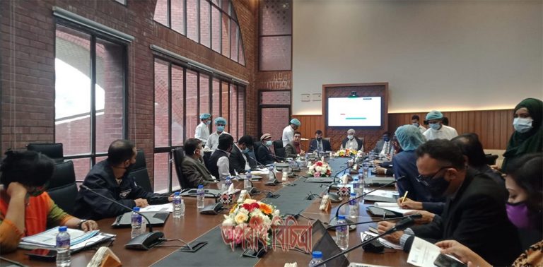 তামাকজাত দ্রব্যে সুনির্দিষ্ট কর আরোপ করা প্রয়োজন