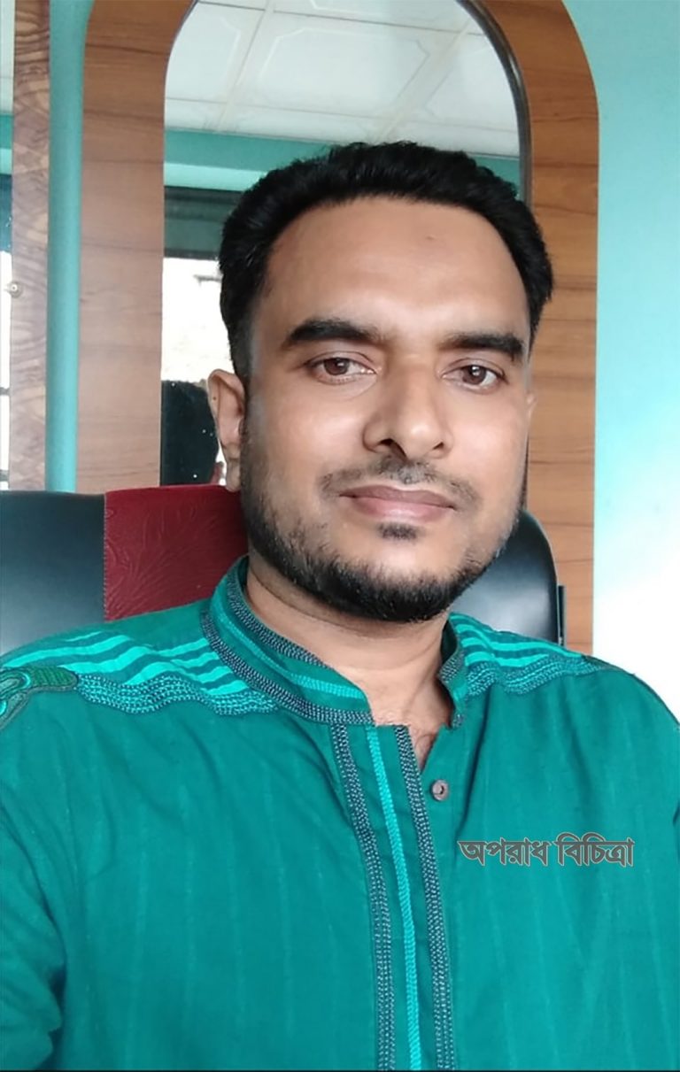দুমকিতে সাংবাদিকের বিরুদ্ধে মামলা : নিন্দার ঝড়