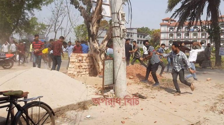 দুমকি,আওয়ামী লীগ-বিএনপি সংঘর্ষ” বিএনপি অফিস ভাংচুর, আহত-৩৫