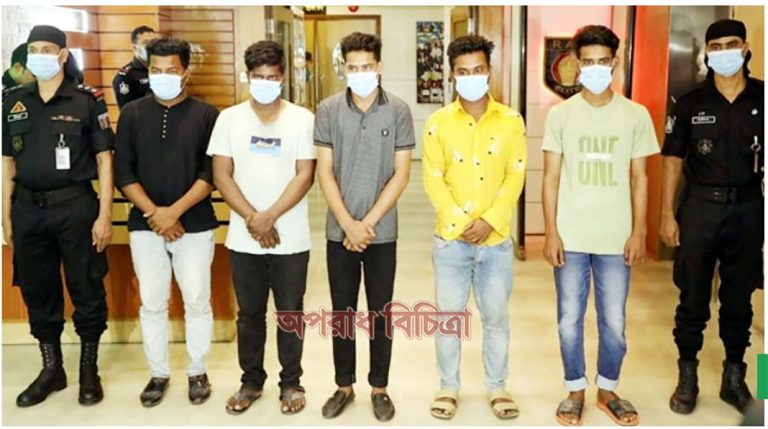 শুটার রিয়াজ সহ শীর্ষ সন্ত্রাসী ৪ সহযোগীসহ র‌্যাব হাতে গ্রেফতার