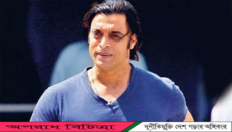 শোয়েব আখতার : আমি খেললে কোহলির ৫০টা সেঞ্চুরিও থাকত না